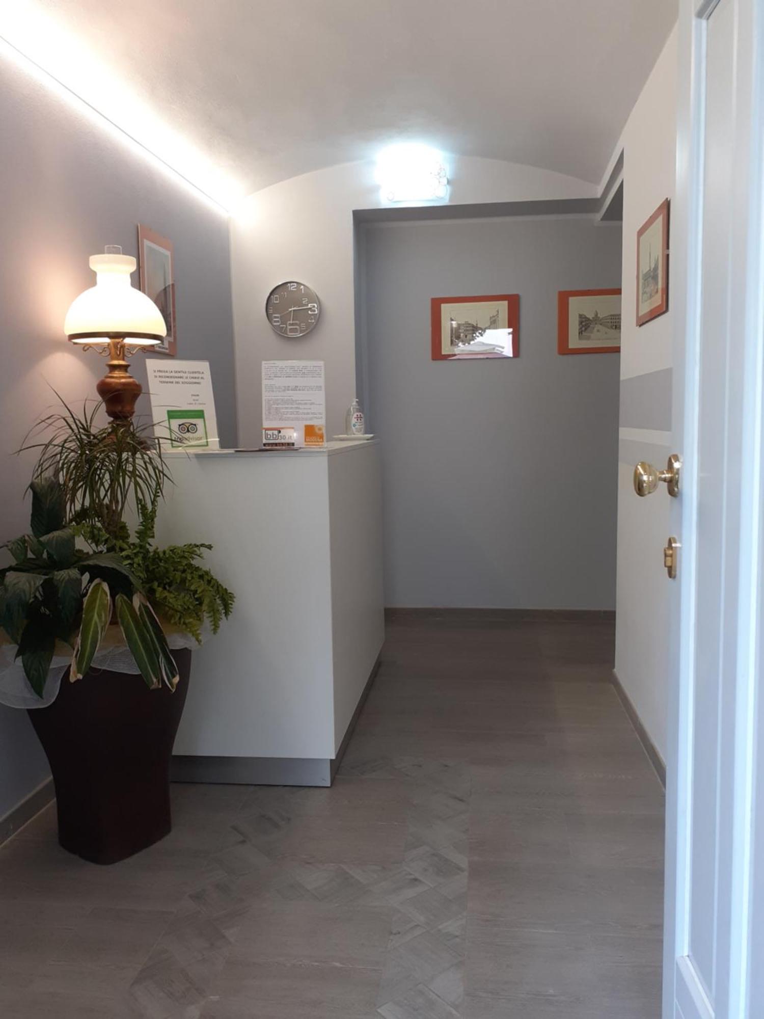 Royal Room & Breakfast Modena Exterior photo
